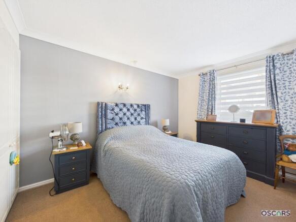 2 bed Flat for sale Image 6