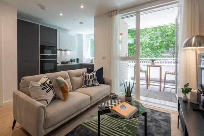 25.07.08 Verdica P9 Studio-12-HDR.jpg