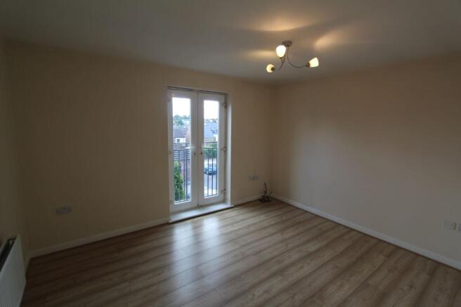 2 bed Flat to rent Image 4