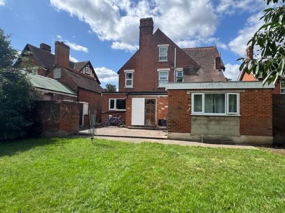 30 New Town Road gdn.jpg