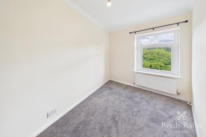 2 bed End of Terrace to rent Image 8