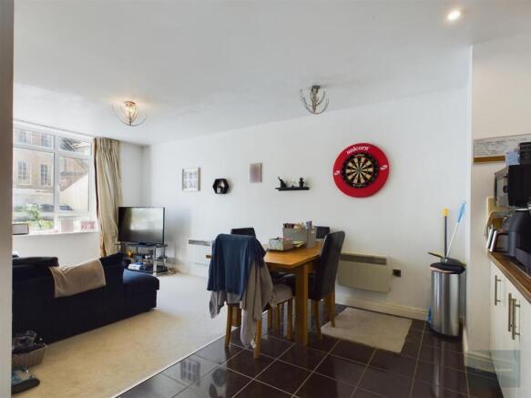 CAM03907G0-PR0047-ST