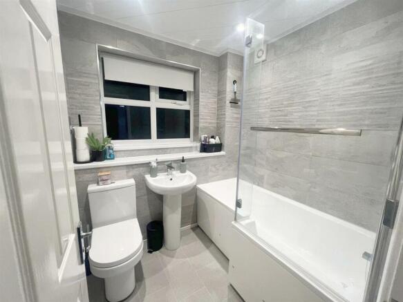 Family bathroom