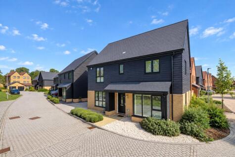 Bella Rosa Drive, Langley, Maidstone, ME17