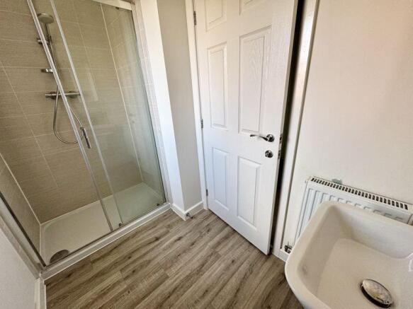 Master En-Suite
