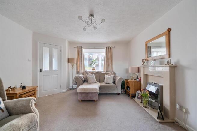 Primrose Sitting Room. Post xmas 3.jpg