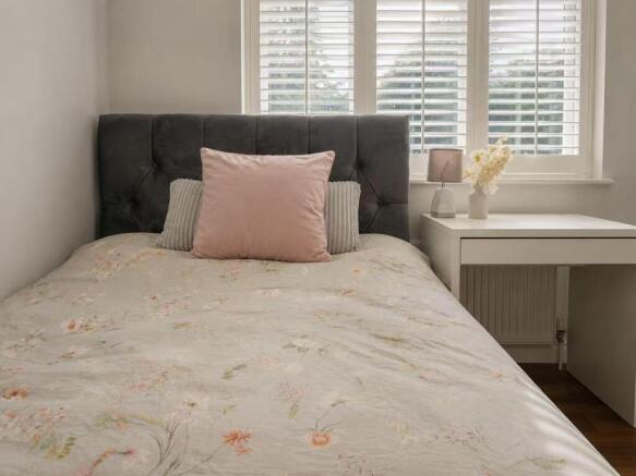 5 bed town house to rent Beaumont Road, Purley CR
