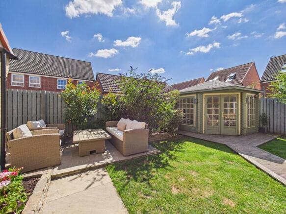 4 bed Detached for sale Image 12