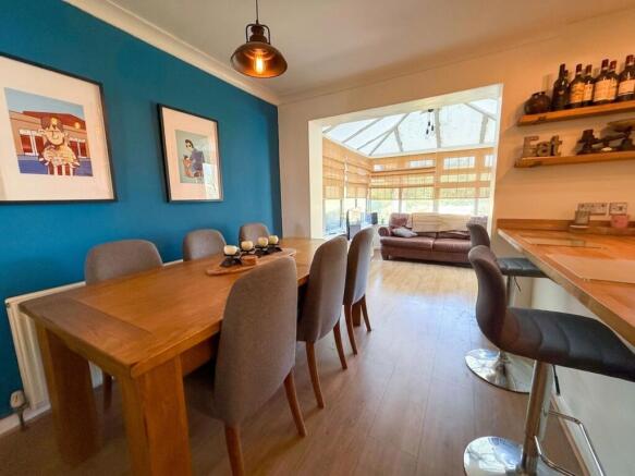 3 bed Semi-Detached for sale Image 7