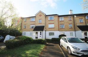 57, Chipstead Close, Sutton SM2 6BF