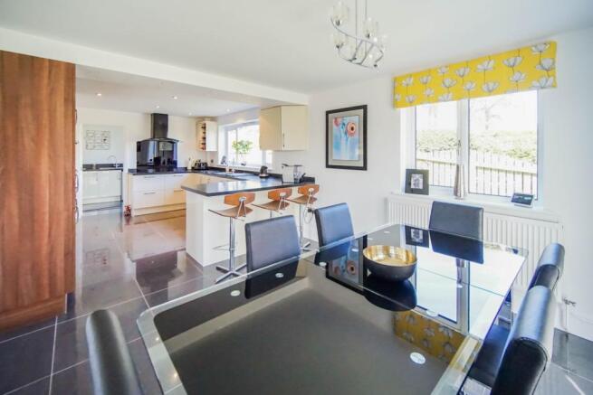 Kitchen/Dining Room