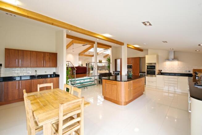 Kitchen/Breakfast