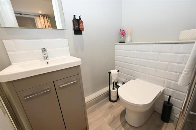 2 bed Apartment for sale Image 9