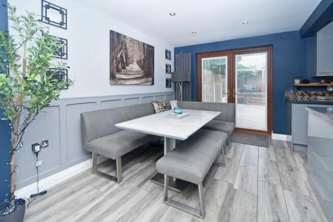 KITCHEN DINING AREA