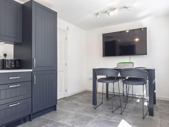Dining kitchen