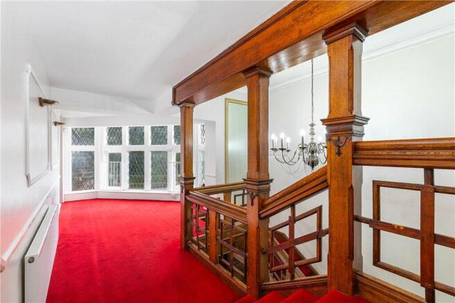 6 bed Semi-Detached for sale Image 12