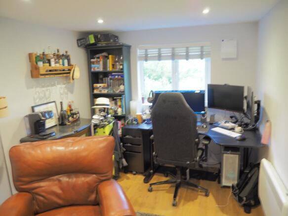 Photo 16