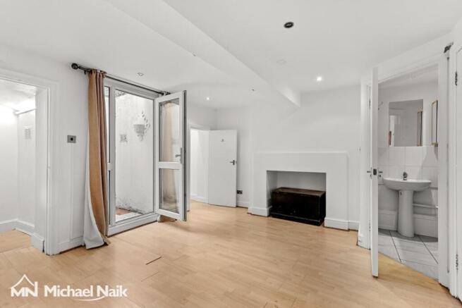Nevill Road, N16