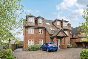 5, 45 Marlow Court, Kingsend, Ruislip HA4 7DD