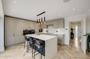 1, Helen Close, Dartford DA1 3JA