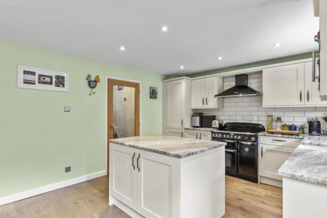 3 bed Terraced for sale Image 4