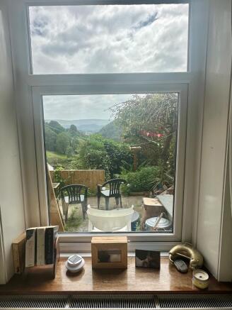 2 bed Terraced for sale Image 8