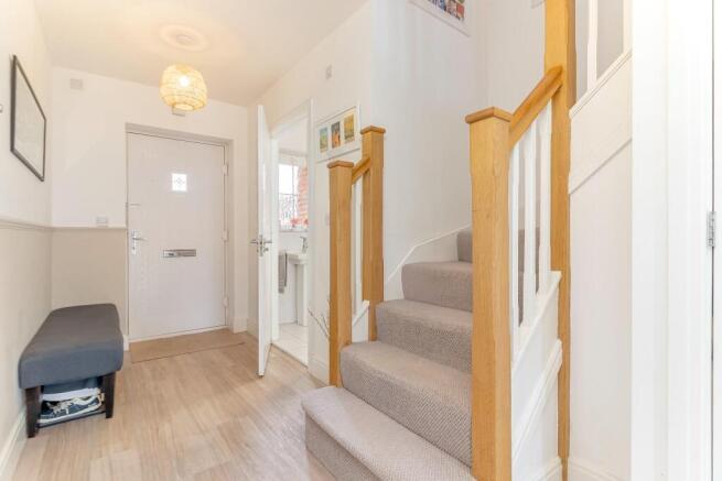 5 bed Detached for sale Image 7