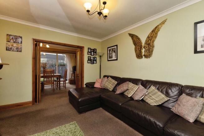 4 bed Semi-Detached for sale Image 12