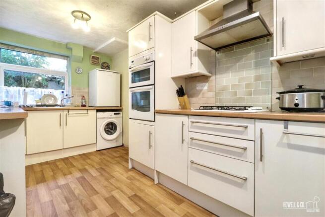 KITCHEN/DINER