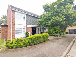 11, Scoter Close, Woodford Green IG8 7DH