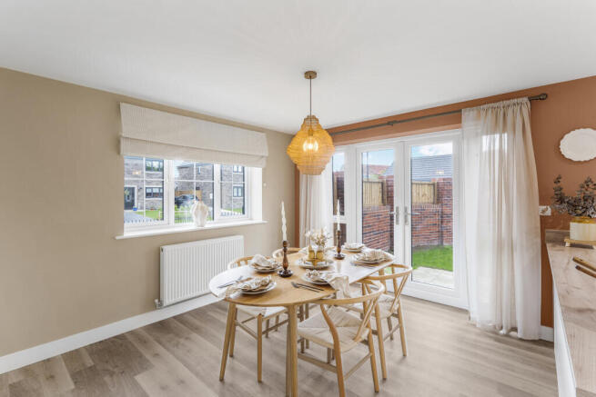 4 bed Detached for sale Image 5