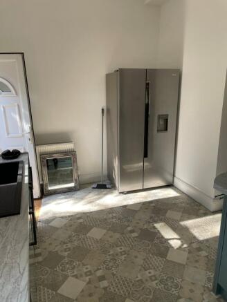 1 bed Terraced to rent Image 7