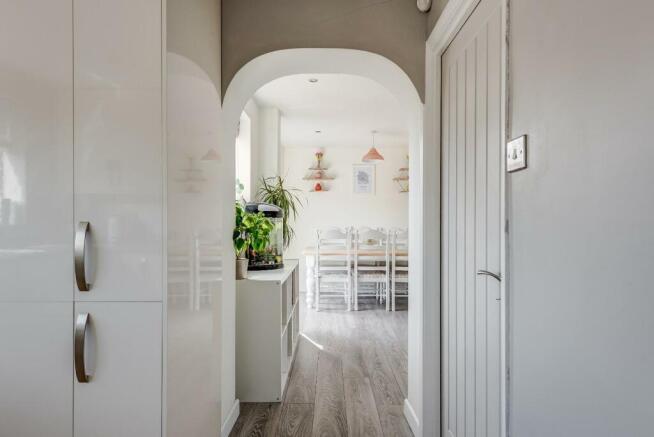 1BerryHolmeCourt(Interior)(10of32).jpg