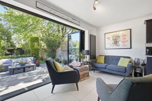 46, Red Lion Road, Surbiton KT6 7QQ