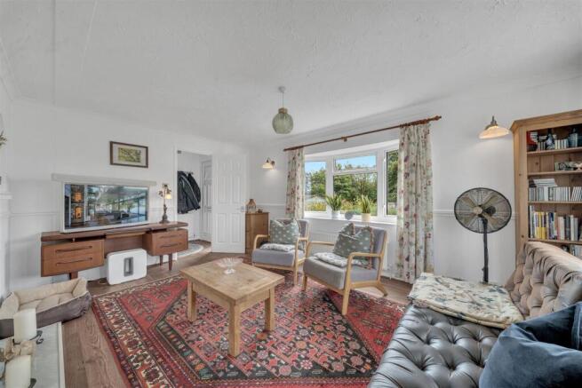 2 bed Park Home for sale Image 8