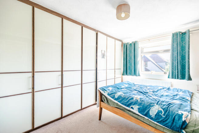 4 bed Detached for sale Image 12