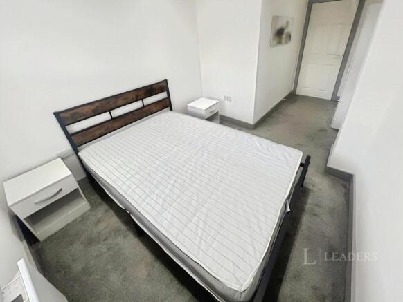 1 bed Flat to rent Image 5