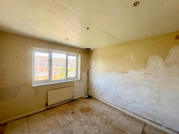 3 bed Semi-Detached for sale Image 10