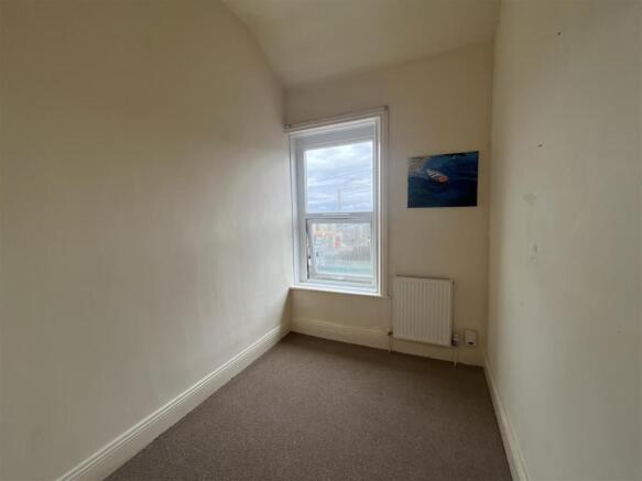 2 bed Terraced for sale Image 3