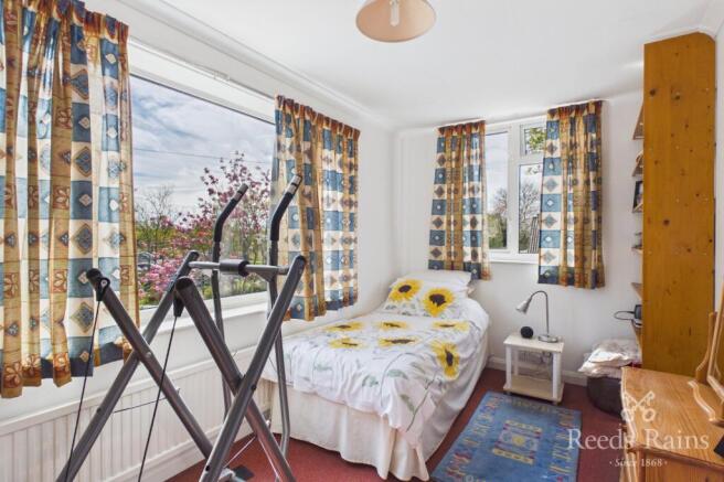 4 bed Detached for sale Image 10