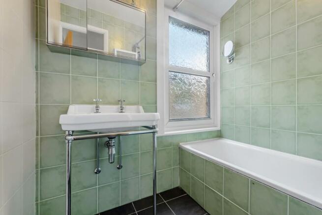 Bathroom.JPG