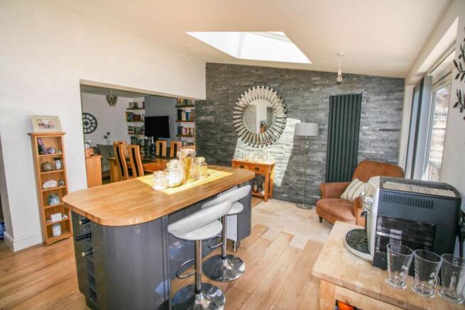 Kitchen/family Room
