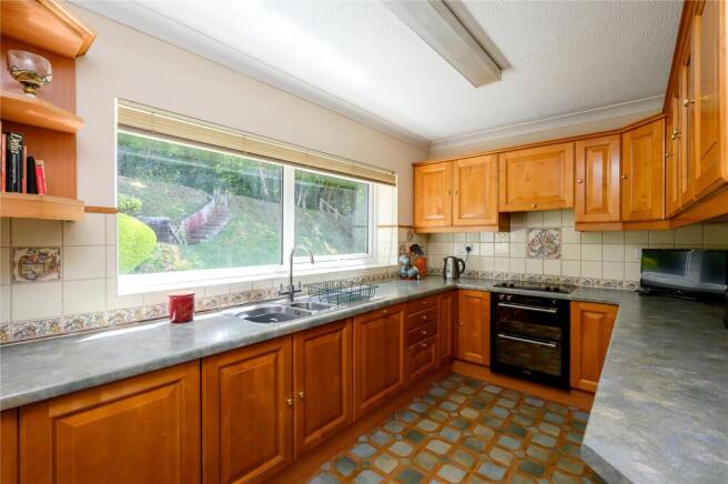 4 bed Detached for sale Image 7