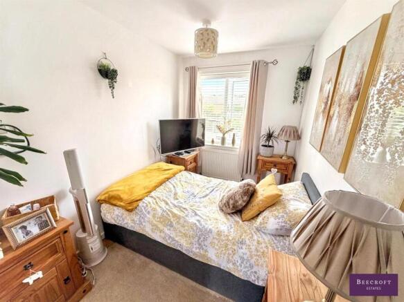 3 bed Semi-Detached for sale Image 10