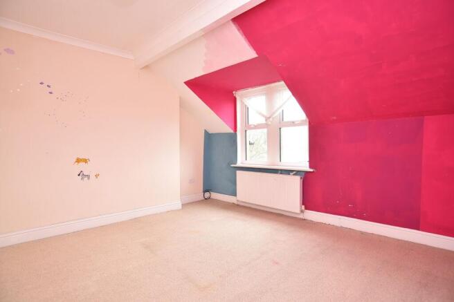4 bed Town House for sale Image 7