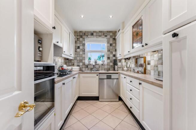 Manor Road, Bramhall, SK7 photo 3