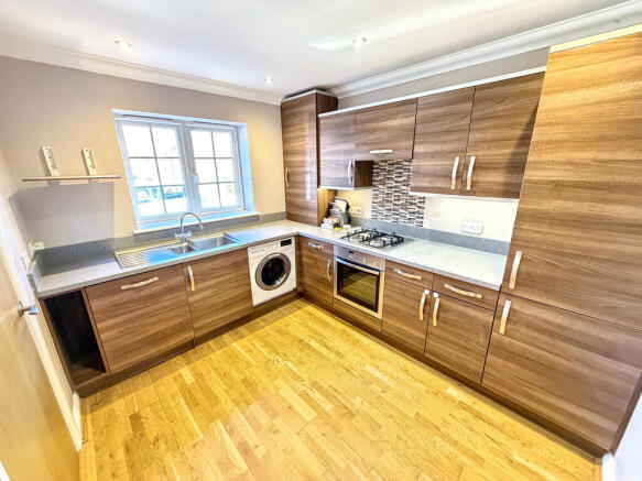 11 Lansdowne Cott...