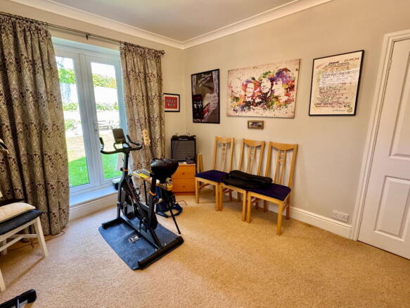 3 bed Detached Bungalow for sale Image 6