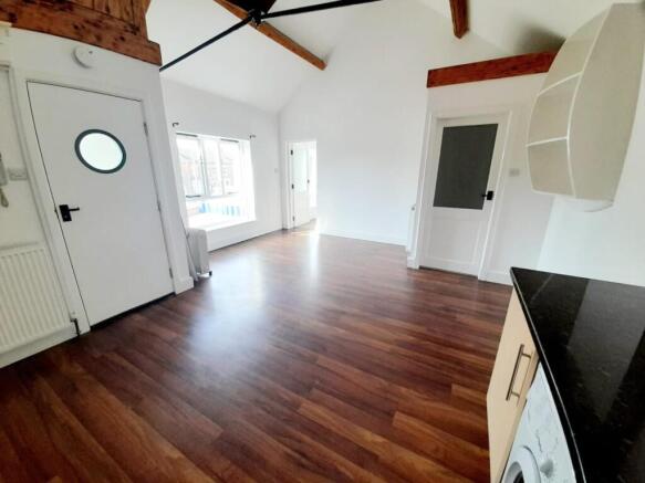 WhatsApp Image 2022-09-13 at 14.17.14.jpeg