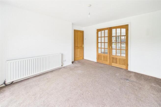 3 bed Semi-Detached for sale Image 4